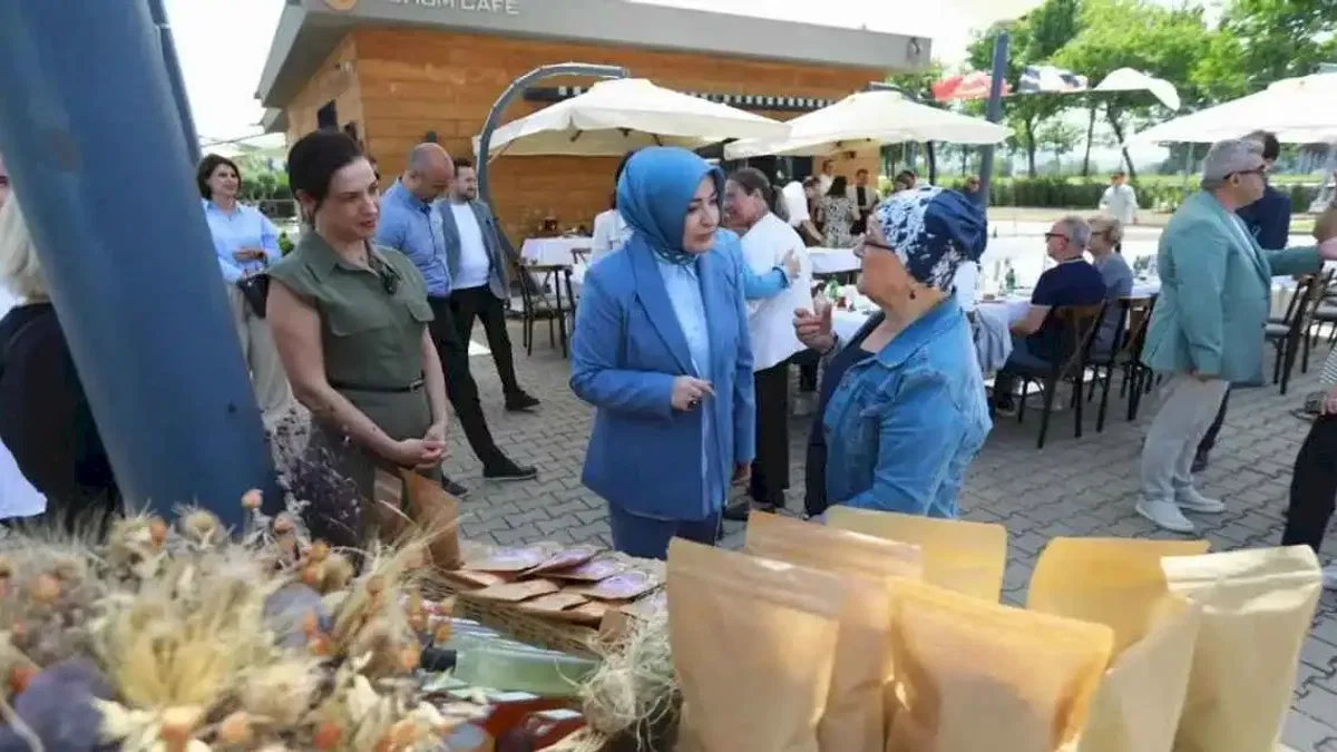 KEFEK üyeleri Efes Tarlası Yaşam Köyü’nü gezdi