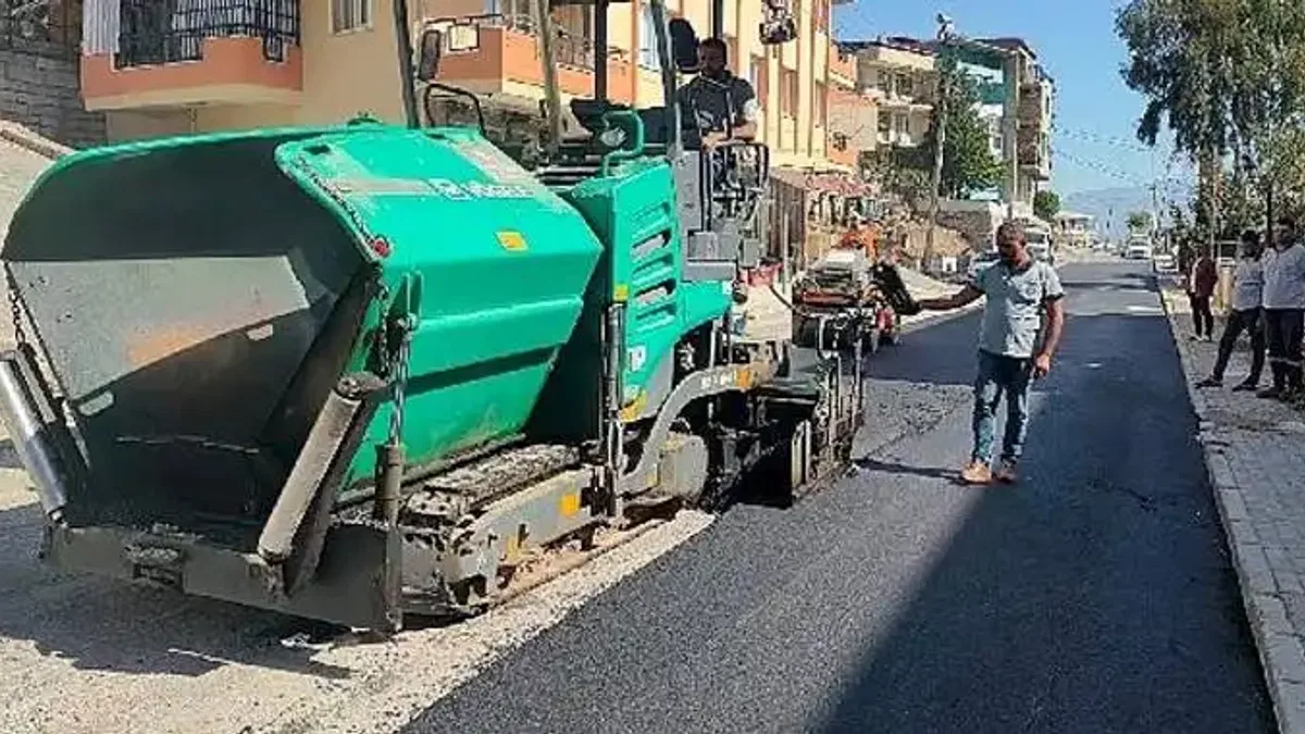 Asfaltlama ekipleri bu kez Yurtoğlu'nda