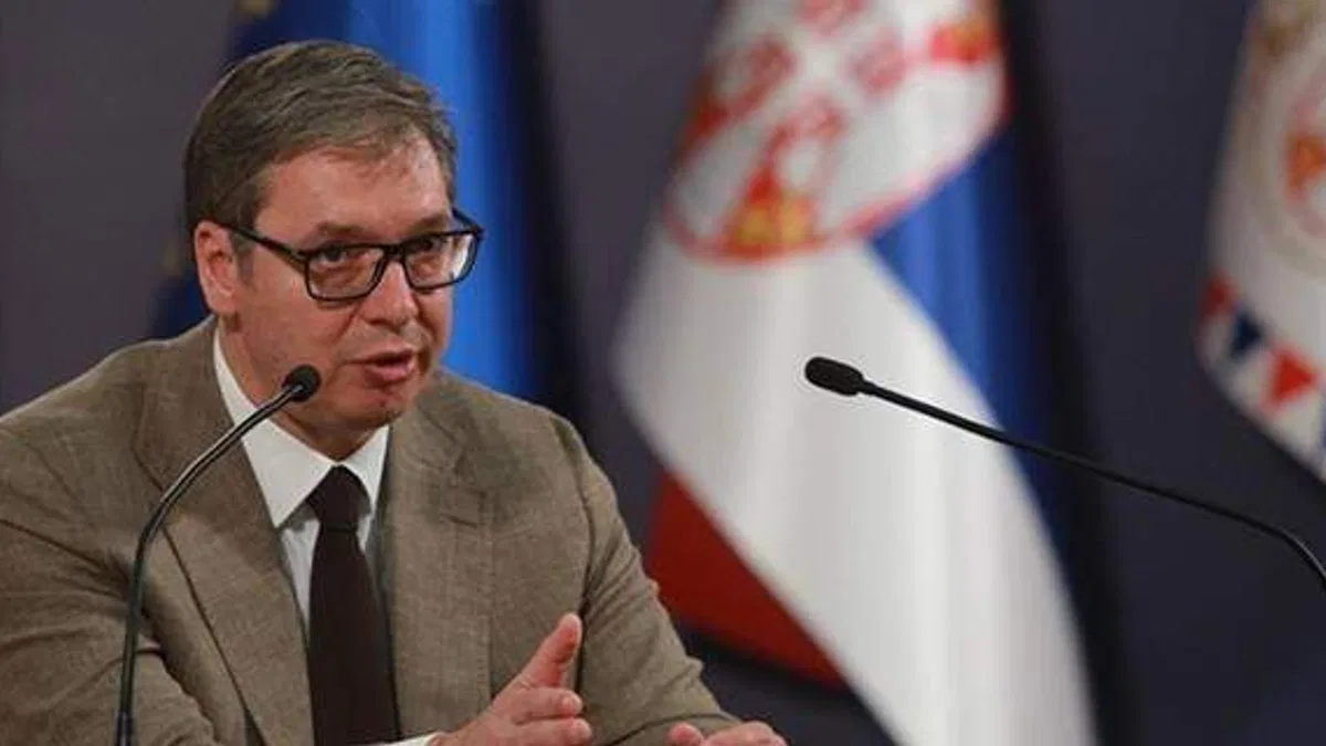 Vucic'ten Kosovalı Sırpların temsilcilerine toplantı çağrısı