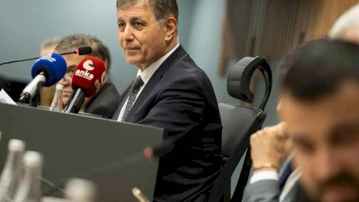 İzmir Büyükşehir ve ESHOT’un 2026 bütçesi onaylandı