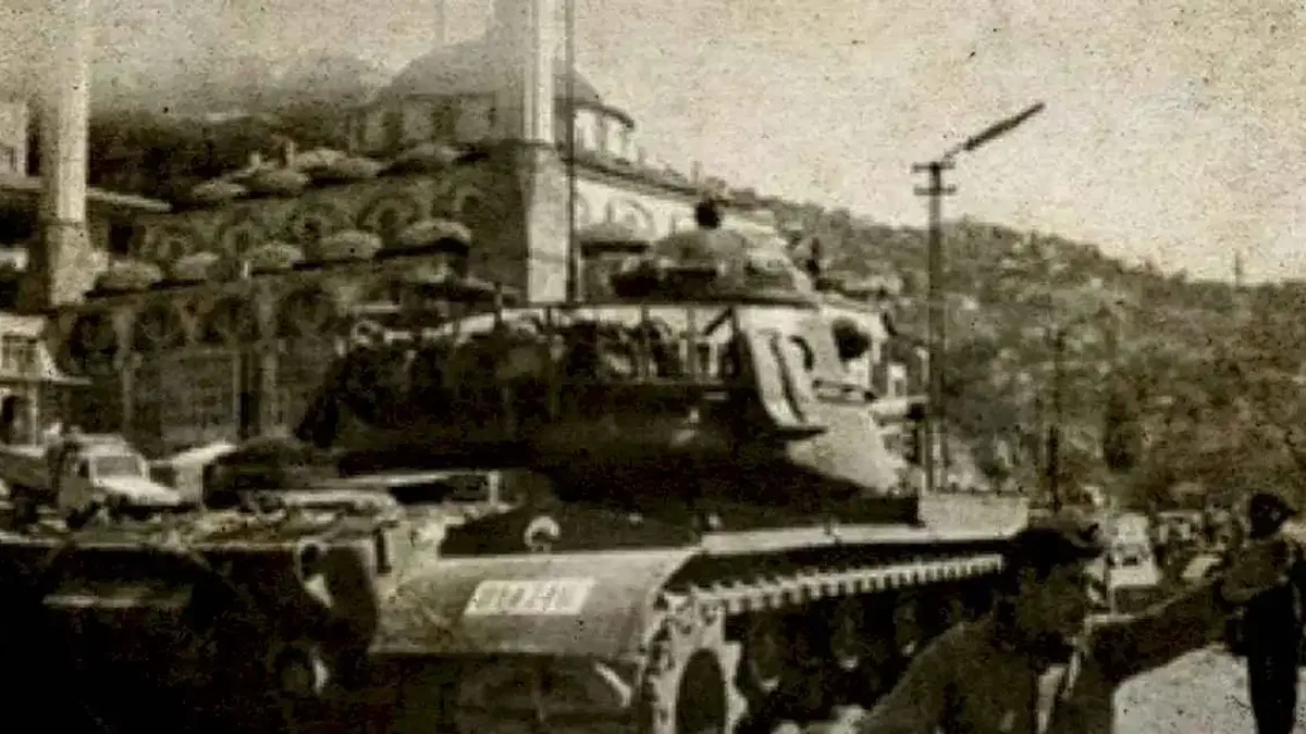 Bakan Tunç’tan 12 Eylül mesajı: Milli iradenin üzerinde hiçbir güç yoktur