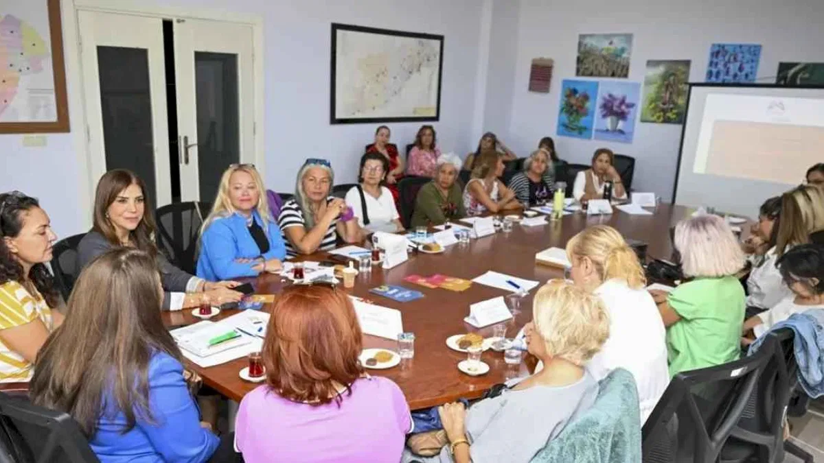 Mersin’de Pazartesi Buluşmalarıyla kadın dayanışması güçleniyor