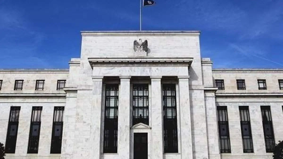Fed faiz oranını 50 baz puan artırdı