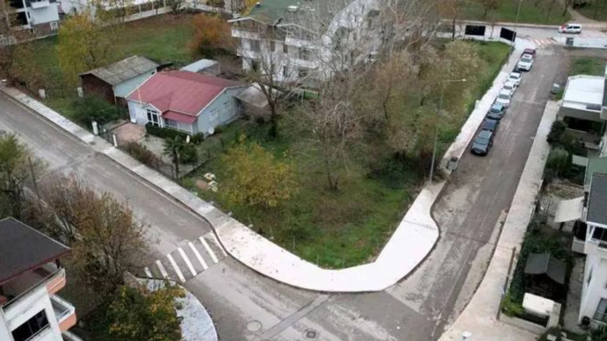 Kocaeli Başiskele sahilinde ilk etap yaya kaldırımları tamam