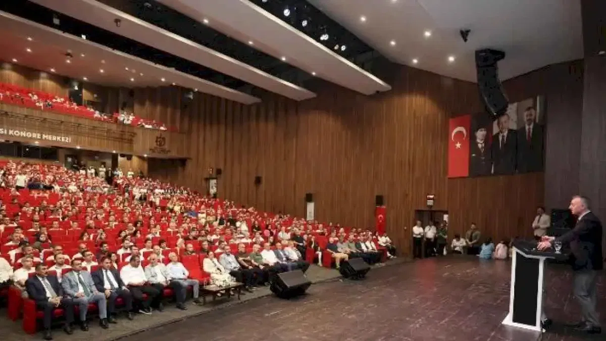 Başkan Büyükakın, personelle bayramlaştı
