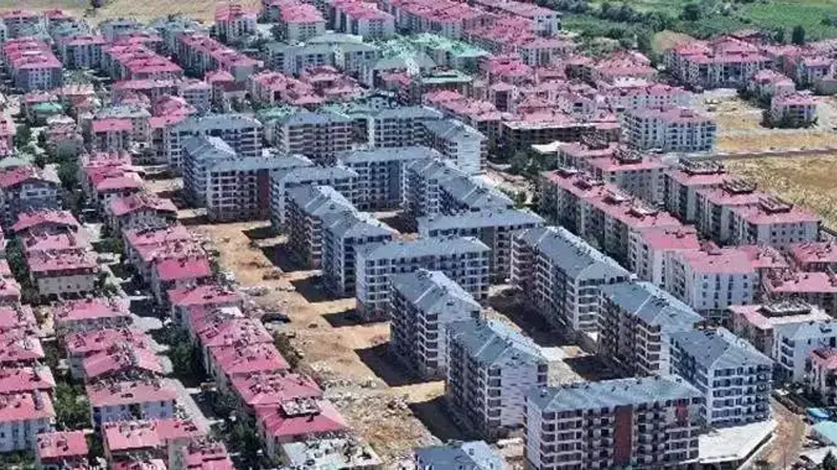 Bingöl'de 'kentsel dönüşüm' sürüyor