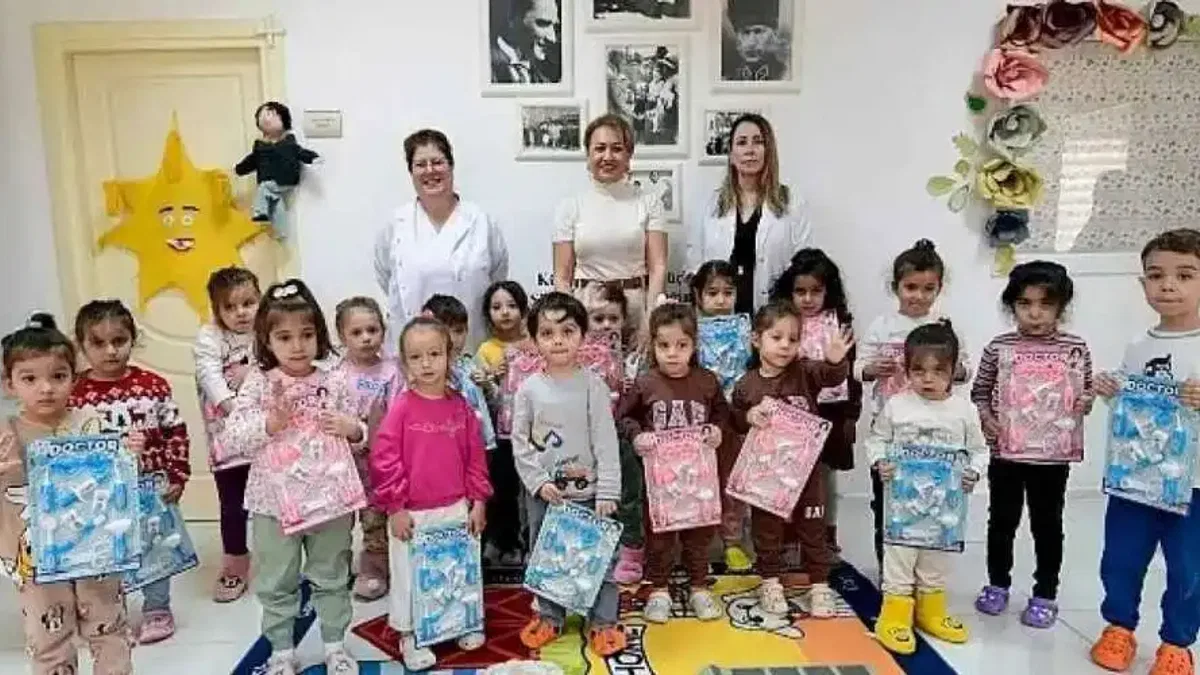 Başkan Eşki: "Sağlıklı gülüşler sağlıklı gelecek demektir"