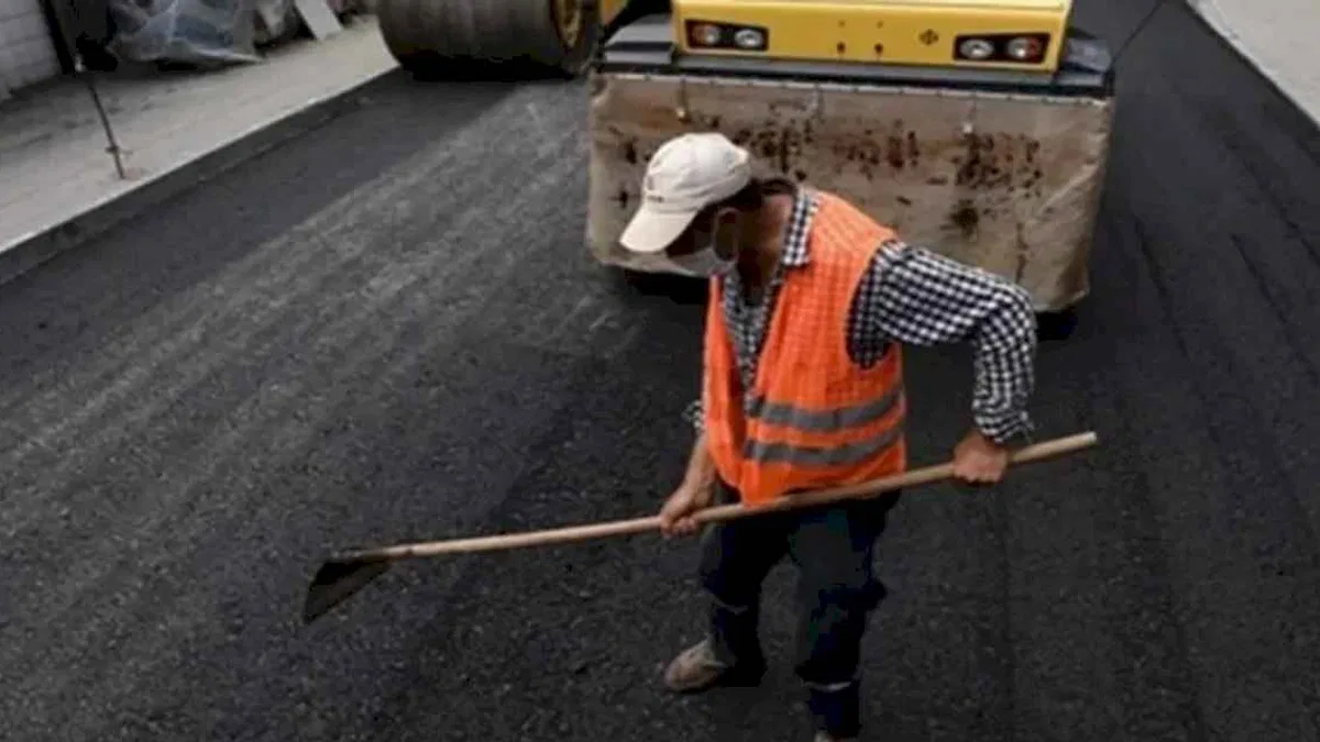 Bursa'nın yeni mahallesinde asfalt sorunu çözülüyor