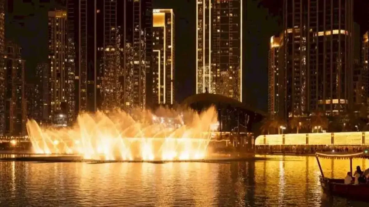 Dubai'deki ilk seferine ışıklar altında kutlama