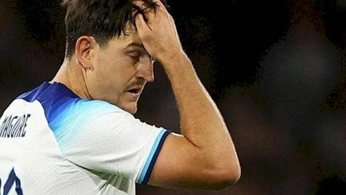 İngiltere'de Harry Maguire'a büyük tepki! Ailesinden açıklama geldi