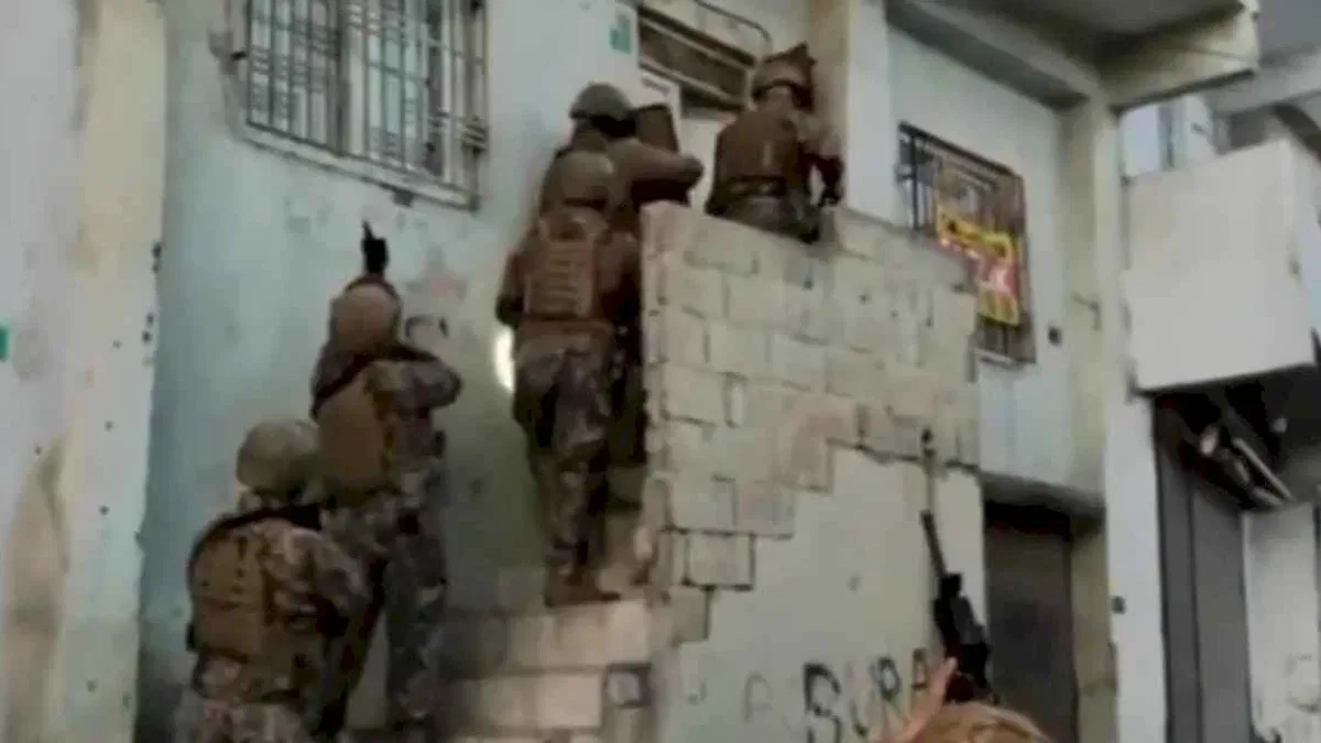 Emniyet'ten DEAŞ operasyonu! 210 şüpheli yakalandı