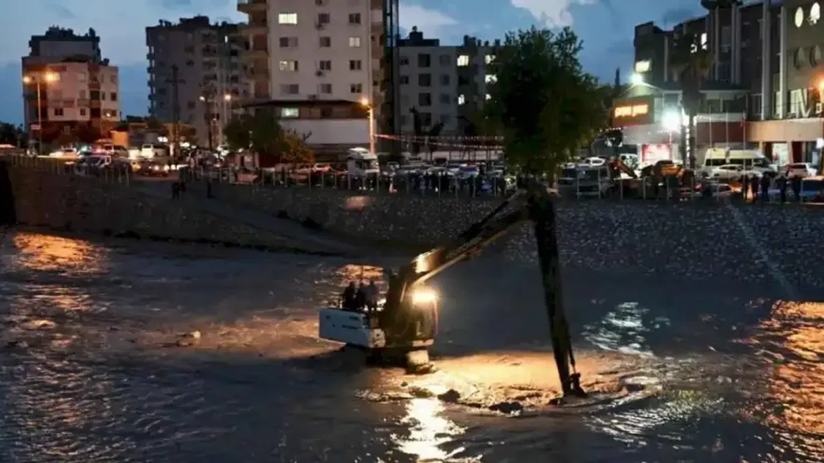 Osmaniye Kadirli’de sel felaketi... Bakan Yerlikaya son durumu paylaştı