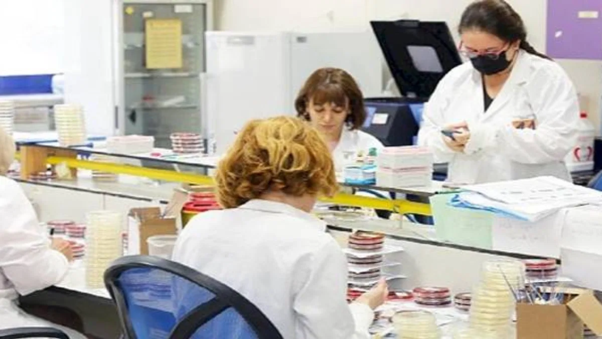 DEÜ Laboratuvarlarında Dijital Dönem