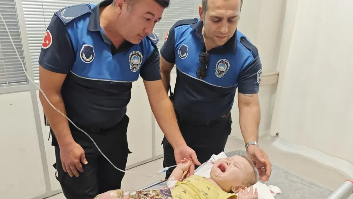 Manisa'da zabıtadan hayat kurtaran müdahale