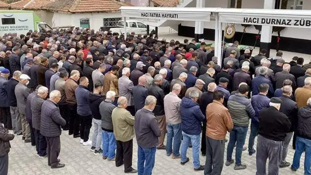 Bolu'daki kazada hayatını kaybeden çift Kırşehir'de toprağa verildi