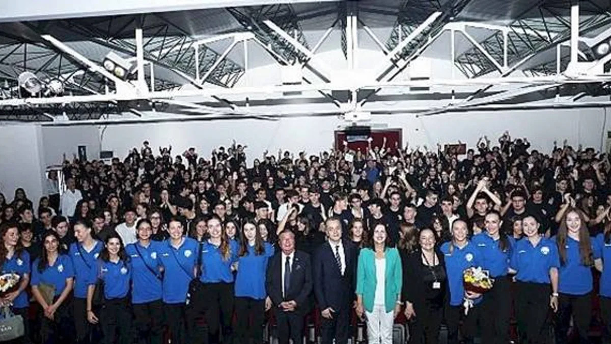 Nilüfer'in sultanlarından öğrencilere altın tavsiyeler