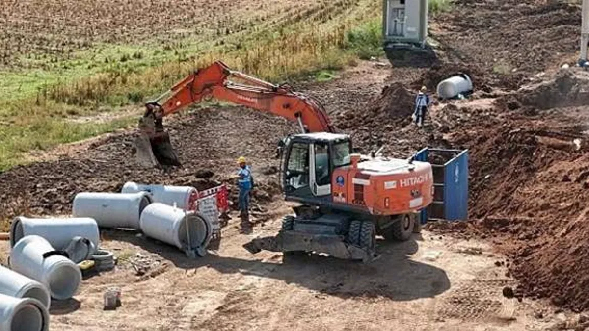 ASKİ tarafından Aydın Şehir Hastanesi için başlatılan çalışma devam ediyor.