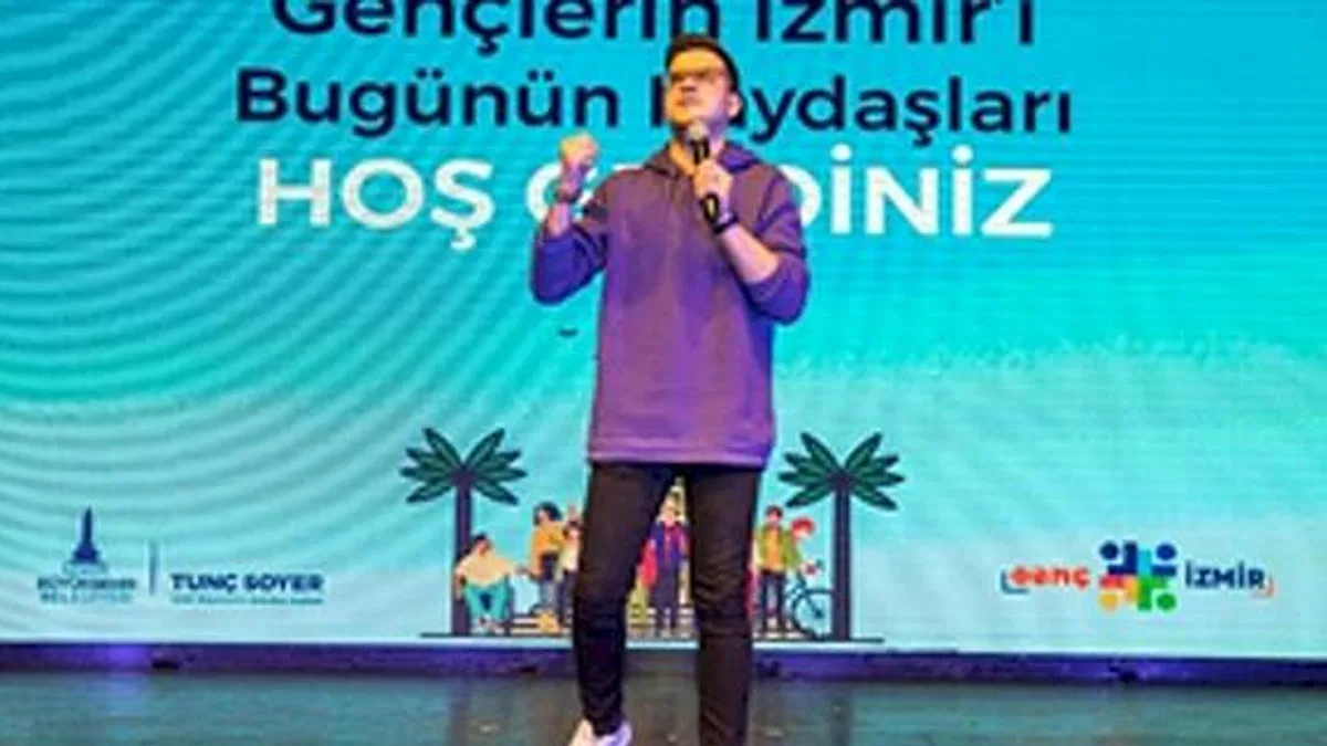 İzmir Büyükşehir Belediyesi'nden Gençlere Yapay Zekâ Eğitimi