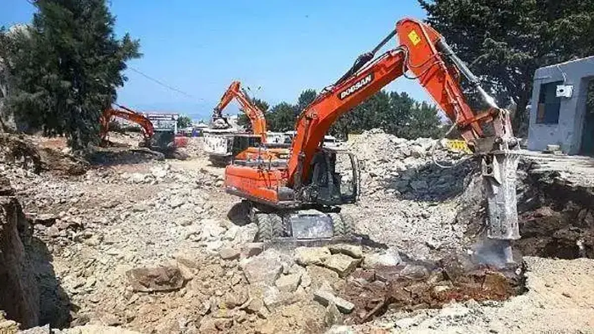 Yeşilyurt Pazaryeri için ilk kazma vuruldu