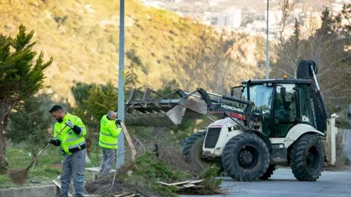 İzmir Narlıdere'de kapsamlı bahar temizliği