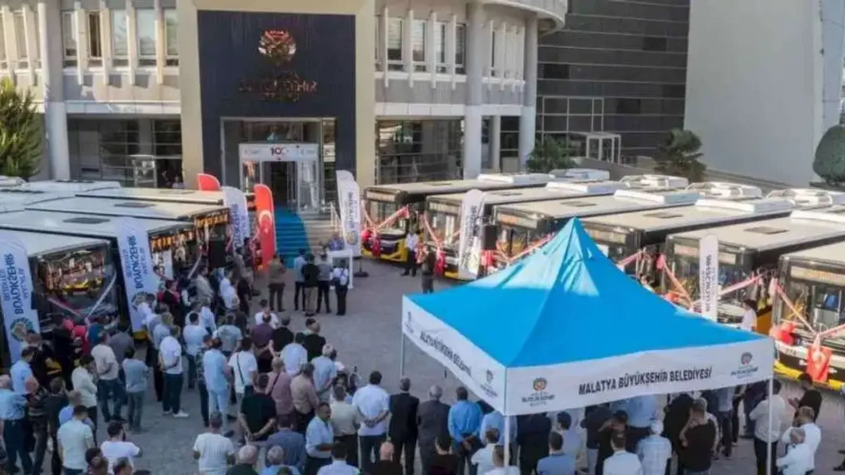 Malatya Büyükşehir araç filosunu güçlendirdi