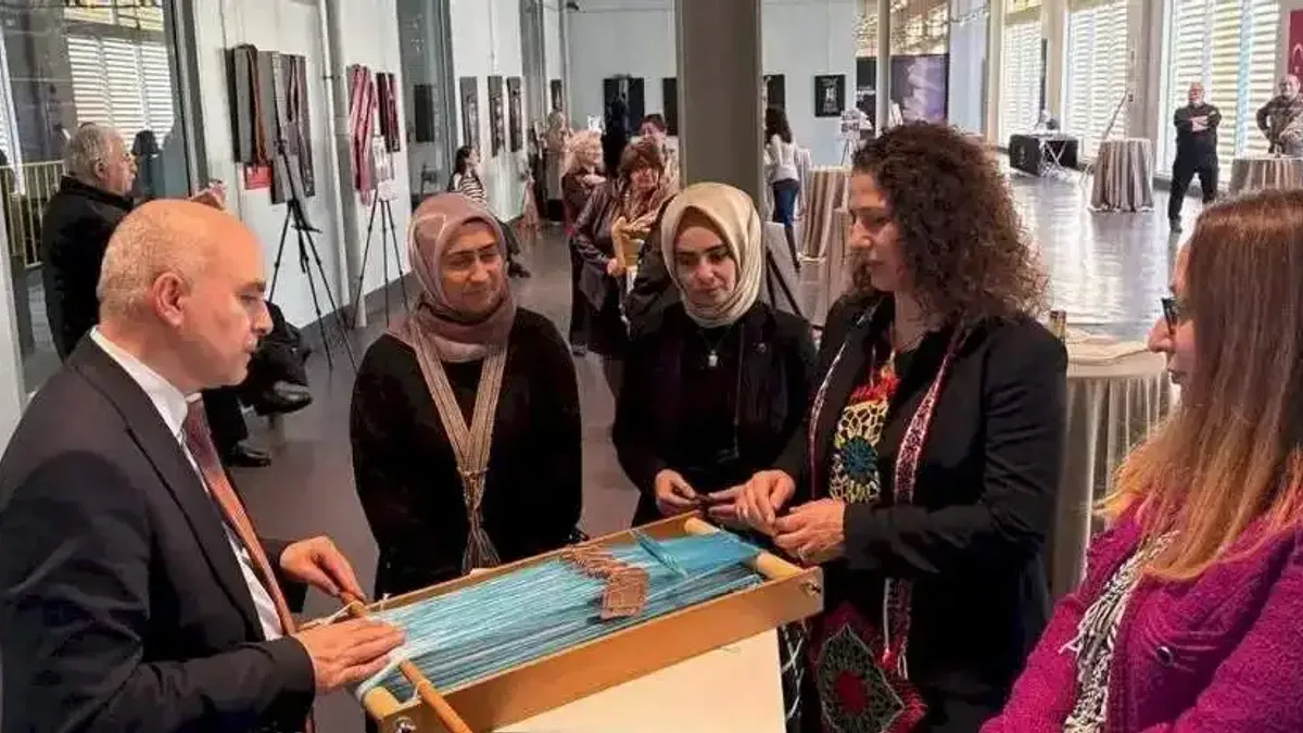Kocaeli'de geleneksel motifler dokuma sanatıyla hayat buldu