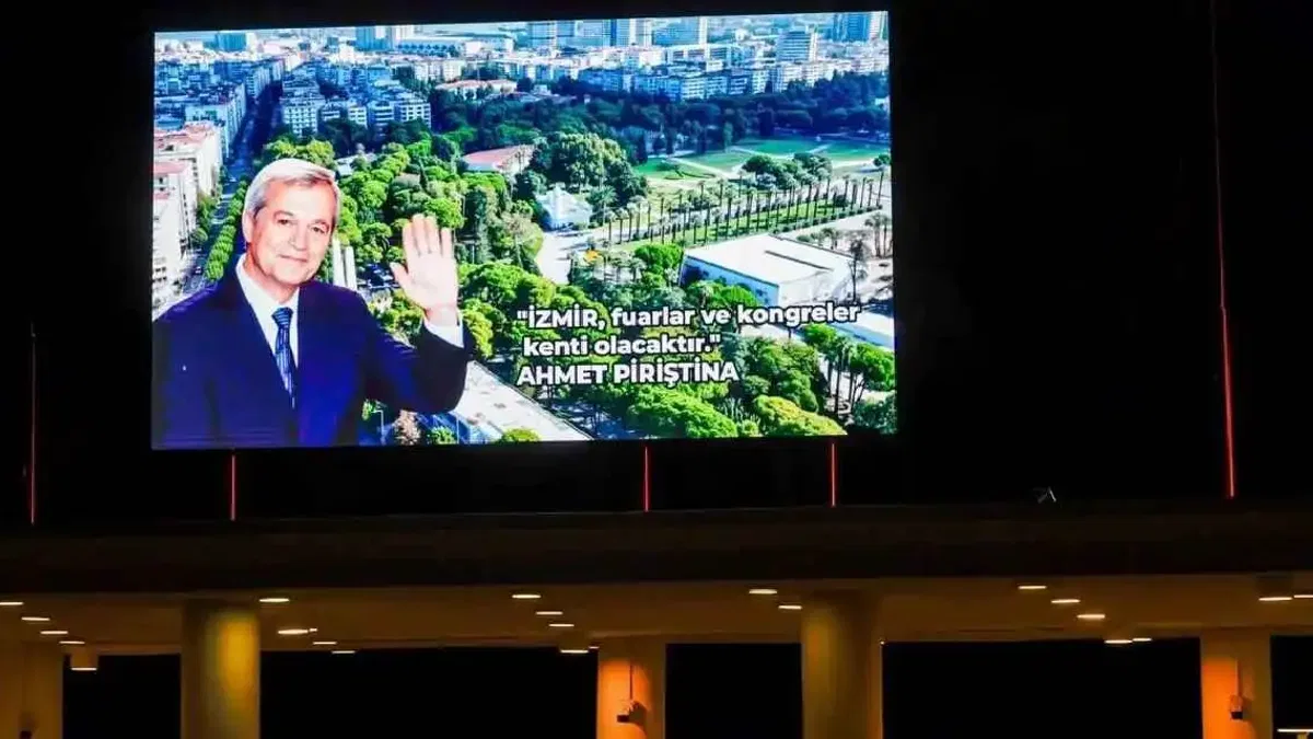 İzmir'de merhum Piriştina’nın sözü artık LED ekranda yaşatılacak