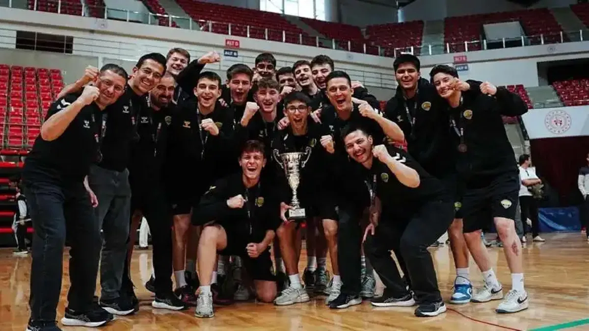 Konya Büyükşehir U16 Takımı Türkiye üçüncüsü