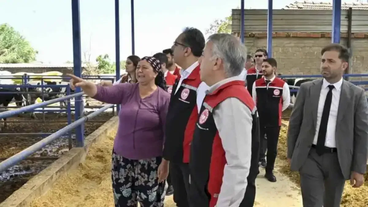 Bakan Yardımcısı Dr. Gümen İzmirli üreticilerle buluştu