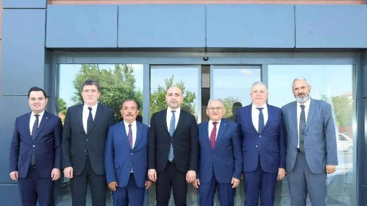 Başkan Büyükkılıç’tan iş dünyasına iade-i ziyaretler