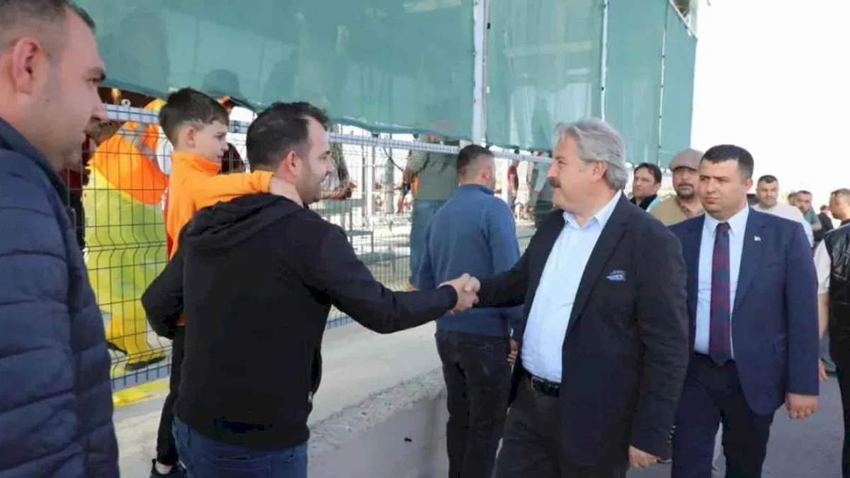 Mustafa Palancıoğlu'ndan kurban alanına ziyaret