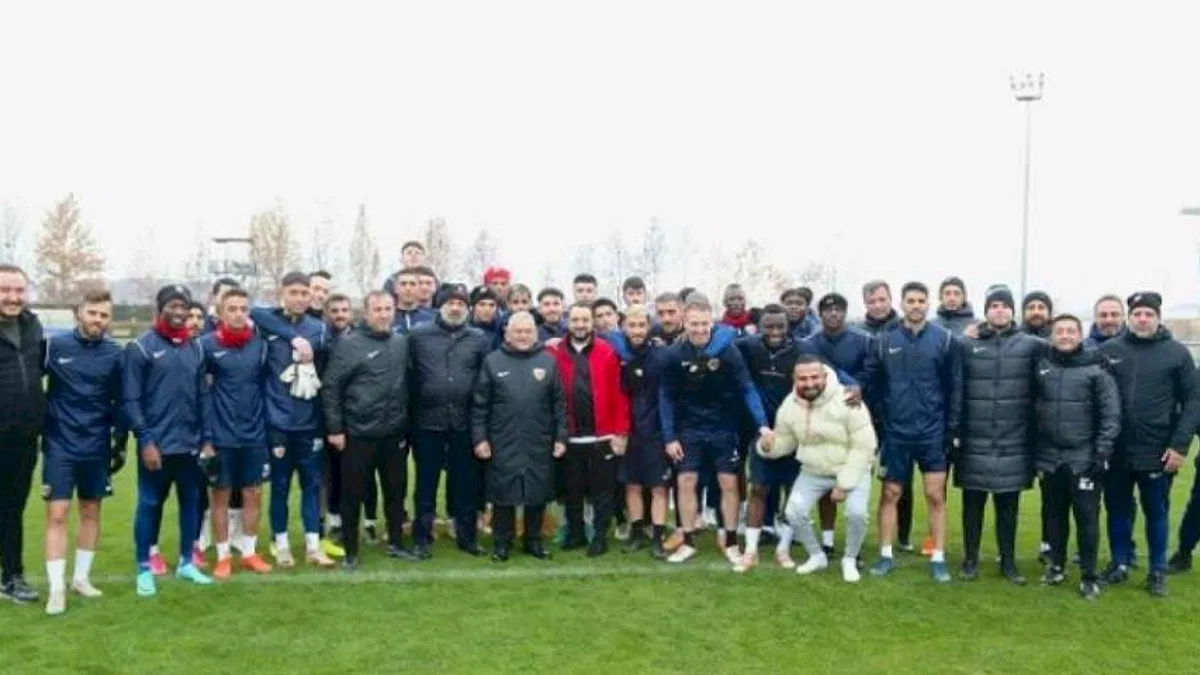 Büyükşehir'den Kayserispor'a moral ziyareti