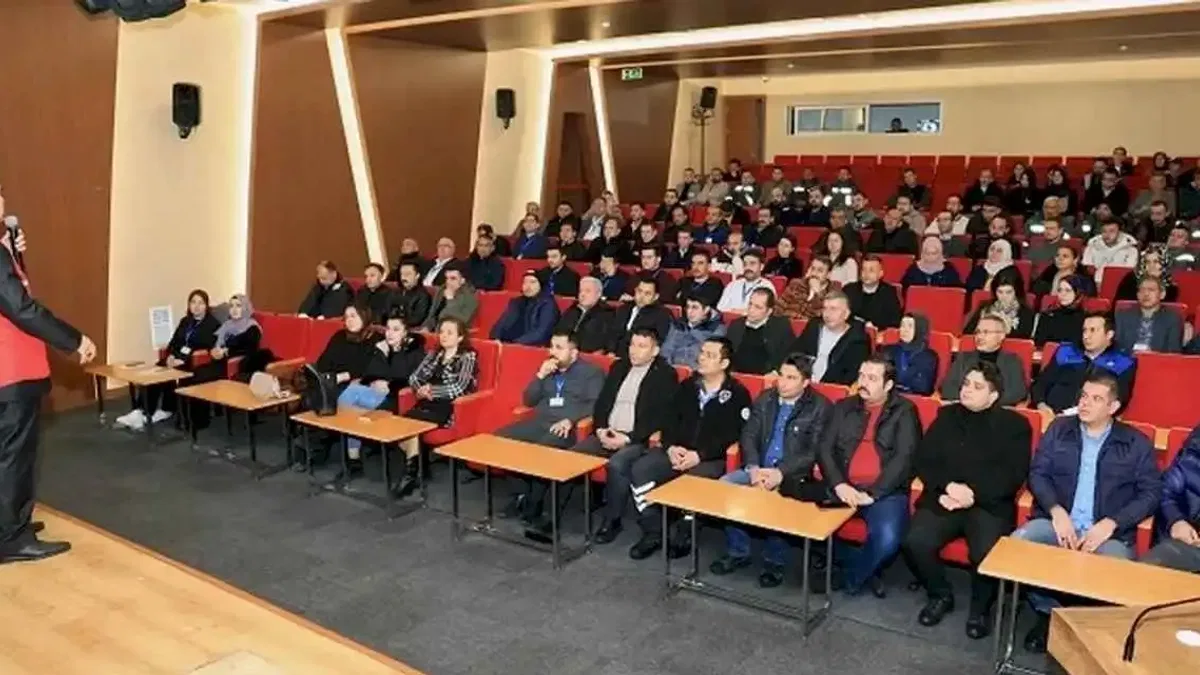 Kayseri Talas personeline ilk yardım eğitimi