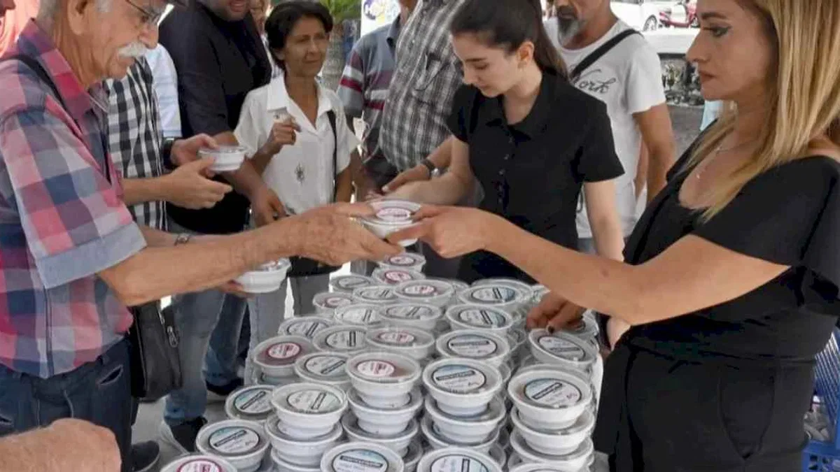 Mersin’de 20 bin kişiye aşure ikramı