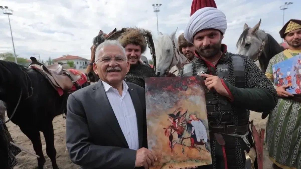 “Erciyes’in Gölgesinde Geleneksel Atlı Spor Gösterisi”ne büyük ilgi
