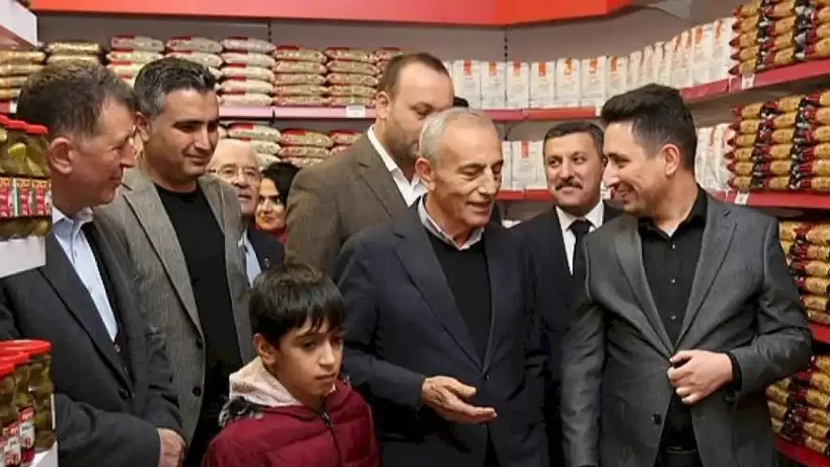 Küçükçekmece'de sosyal dayanışma iki yeni merkezle güçleniyor
