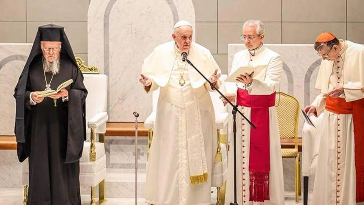Papa Franciscus: Ukrayna'daki savaşın sona ermesi ve müzakerelerin başlatılması çağrısı yapıyoruz