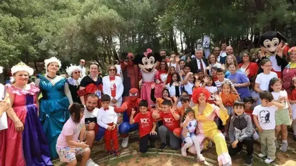 İzmir Güzelbahçe 23 Nisan'a hazır