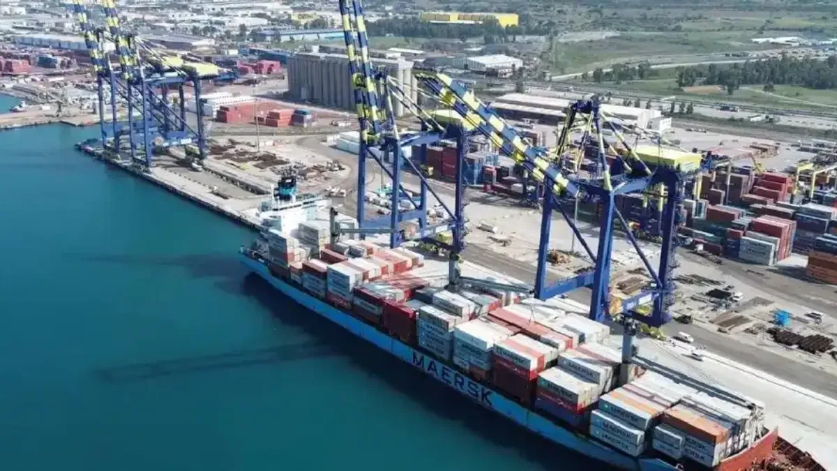 Dış ticarette ihracat ve ithalat geriledi... Açık 5,6 milyar dolara düştü!