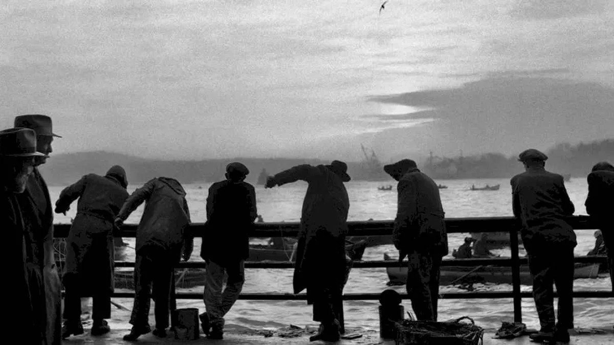 Ara Güler'in 'İstanbul Uyanıyor' kapılarını açtı