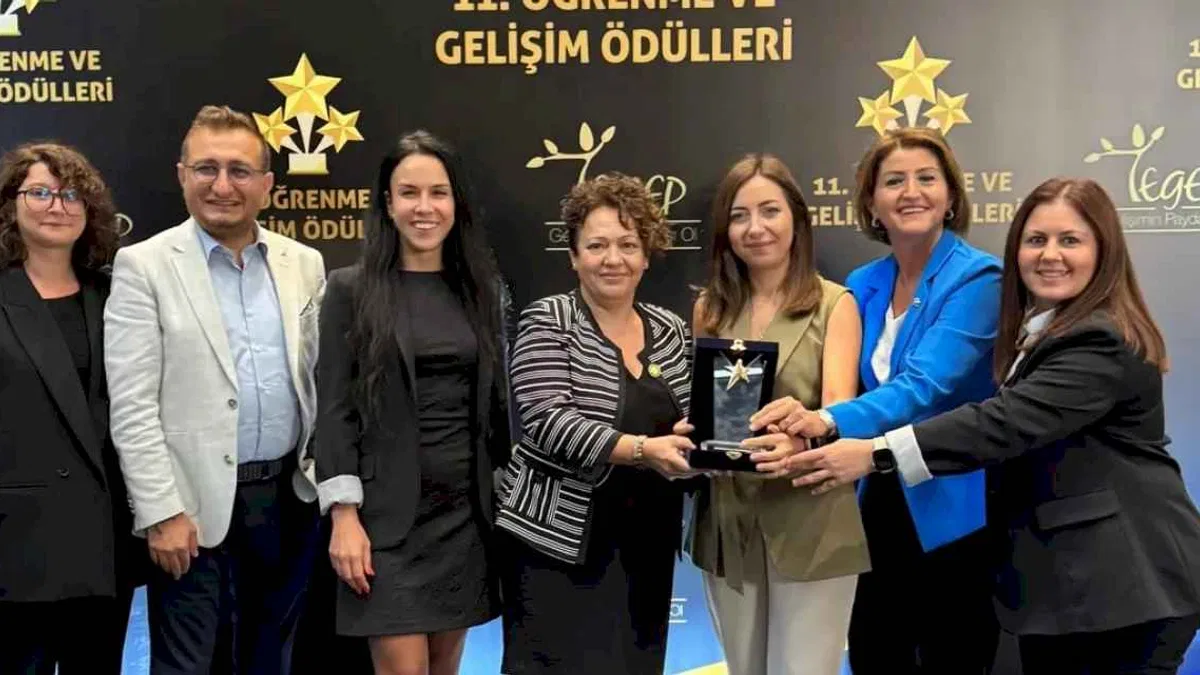 Borçelik, “Bu İş Eşitlik İşi” ile TEGEP Öğrenme ve Gelişim Ödülleri’nde Sosyal Etki Ödülünü Kazandı