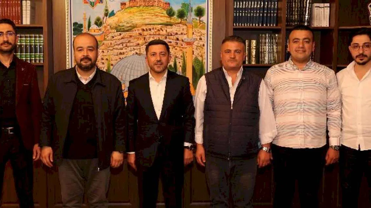 Abdulgani Altınışık’tan Başkanı Arı’ya ‘hayırlı olsun’ ziyareti
