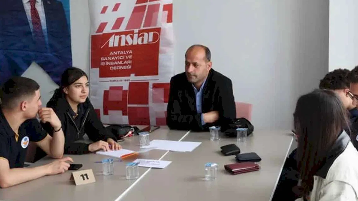 Antalya'da gençlere  Cittaslow Fikir Maratonu düzenlendi