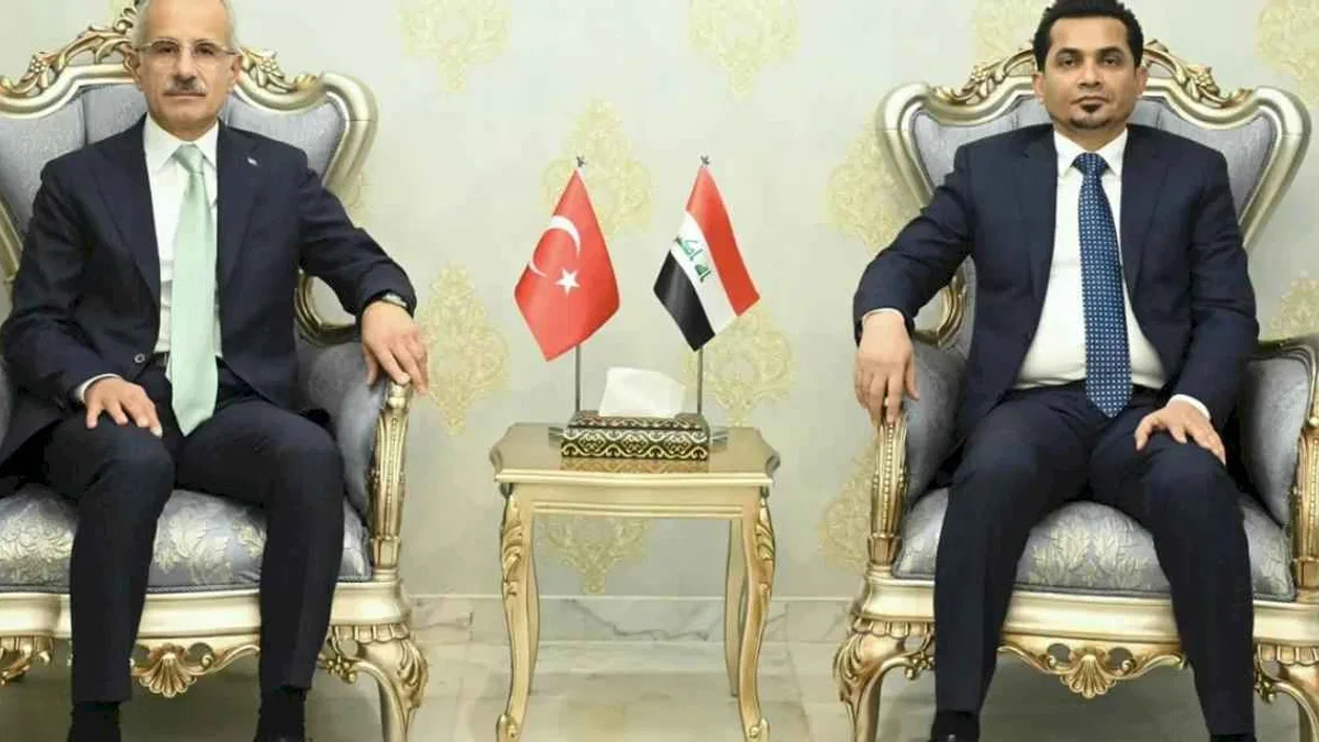 Bakan Uraloğlu Bağdat'ta Kalkınma Yolu'nu görüştü