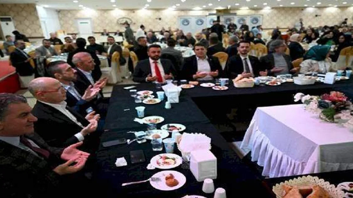 AK Parti Bursa Kestel'de teşkilat iftarında