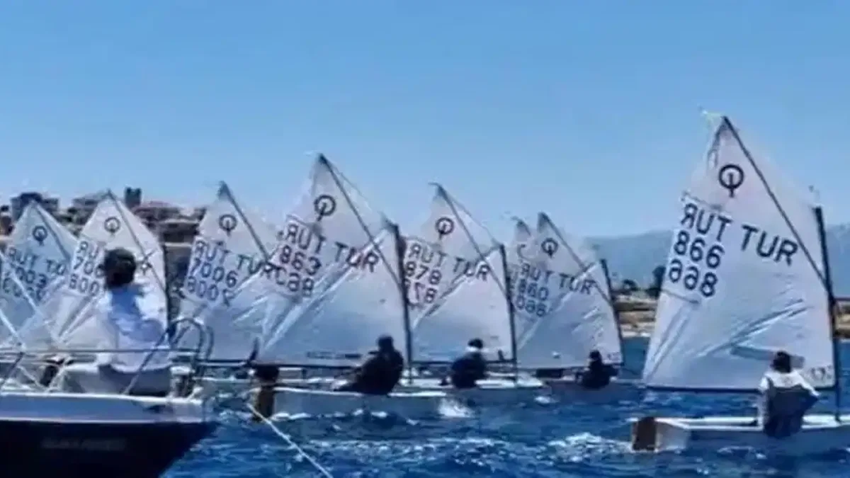 Sahil Güvenlik Kupası için yelkenler Foça'da şişti