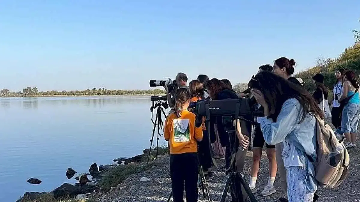 Avrupa Kuş Gözlem Günü'nde Türkiye'deki Kuş Gözlemciler 17 Farklı Noktada Etkinliklere Katıldı.