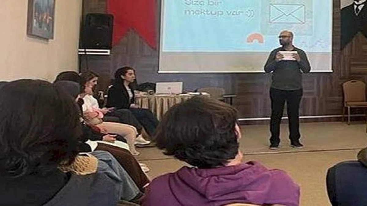 Samsung ve Habitat Derneği'nden depremden etkilenen öğrencilere tasarım odaklı düşünme ve psiko-drama atölyesi