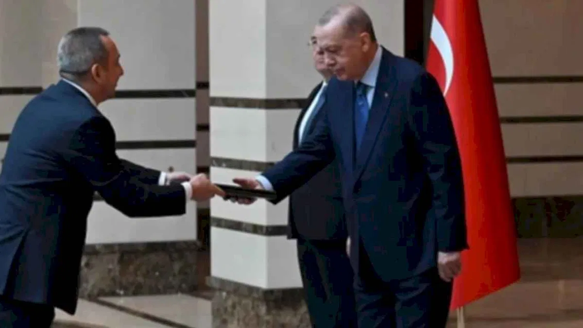 Büyükelçilerden Cumhurbaşkanı Erdoğan’a güven mektubu