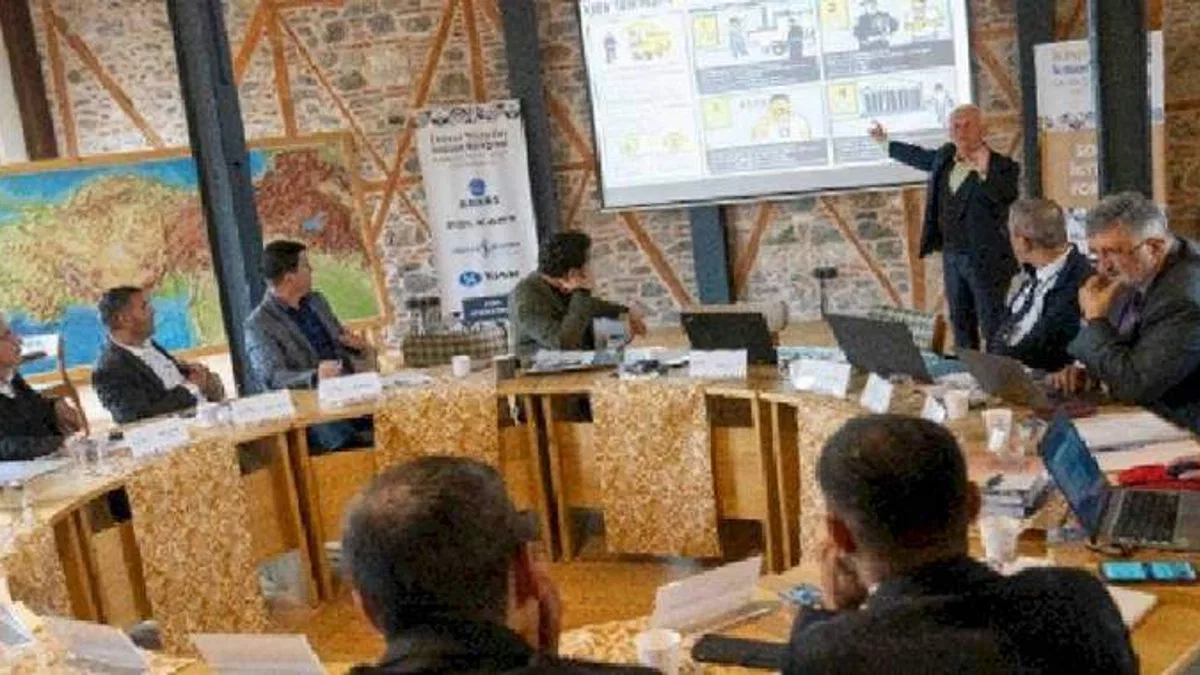 Sokak emekçileri Sokak İktisadı Çalıştayı’nda buluştu